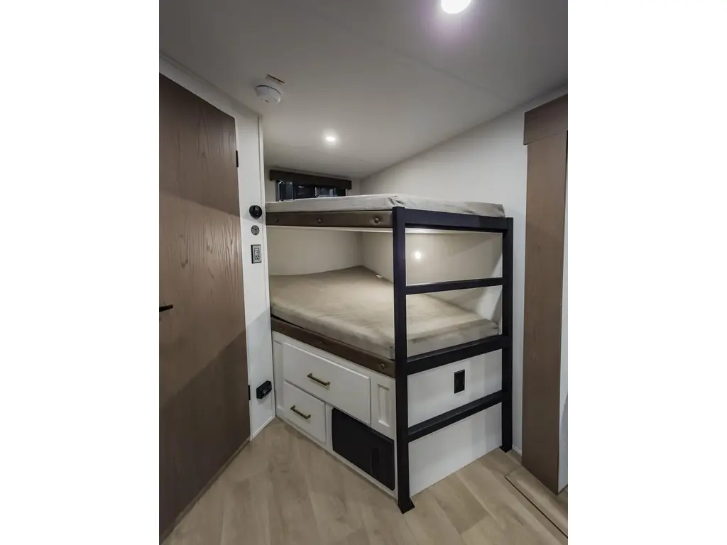 2026 Grand Design Transcend XPLOR 23BHX