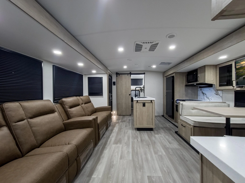 Grand Design Imagine Imagine 3210BH 2026 alt