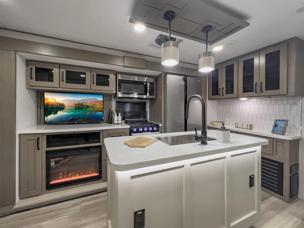 Grand Design Reflection Travel Trailers Reflection Travel Trailers 312BHTS 2026 alt