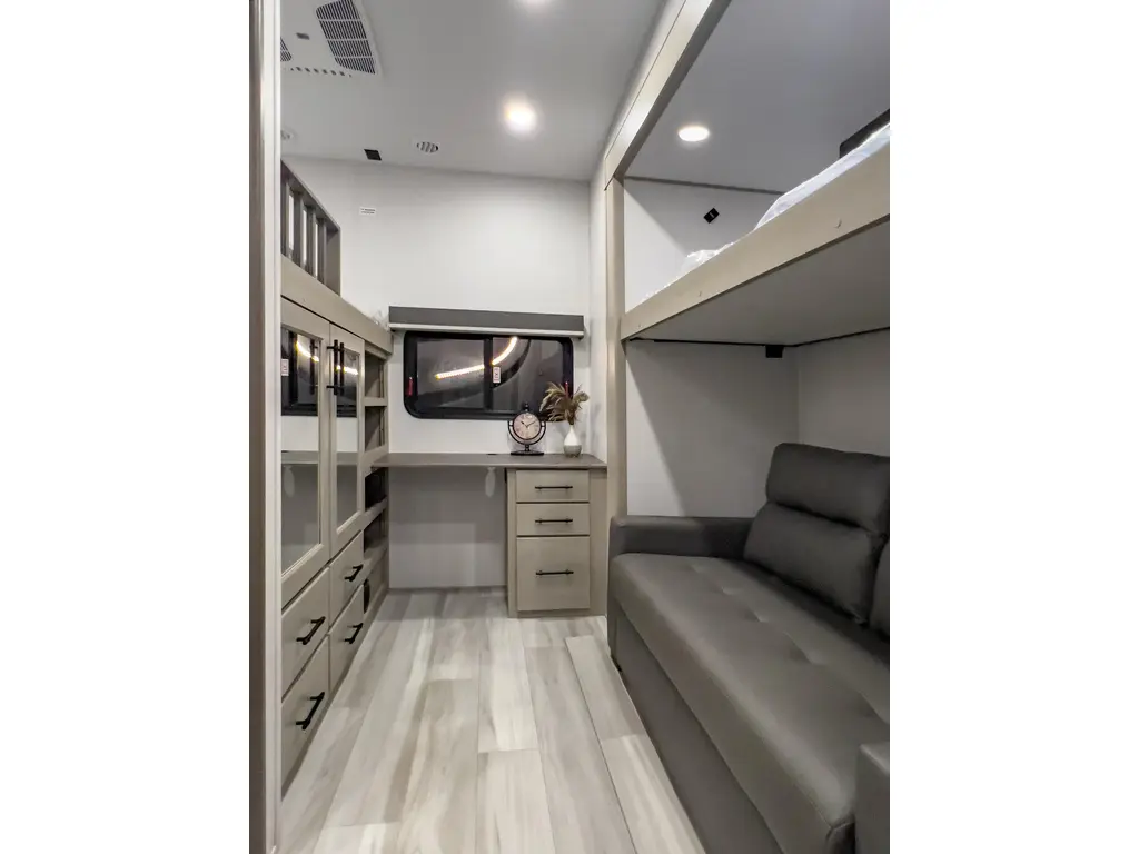 Grand Design Influence 3704BH 2026