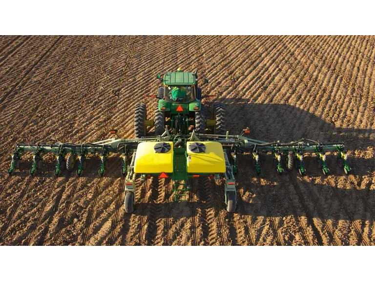 2026 John Deere DR18 DR18 Planter alt