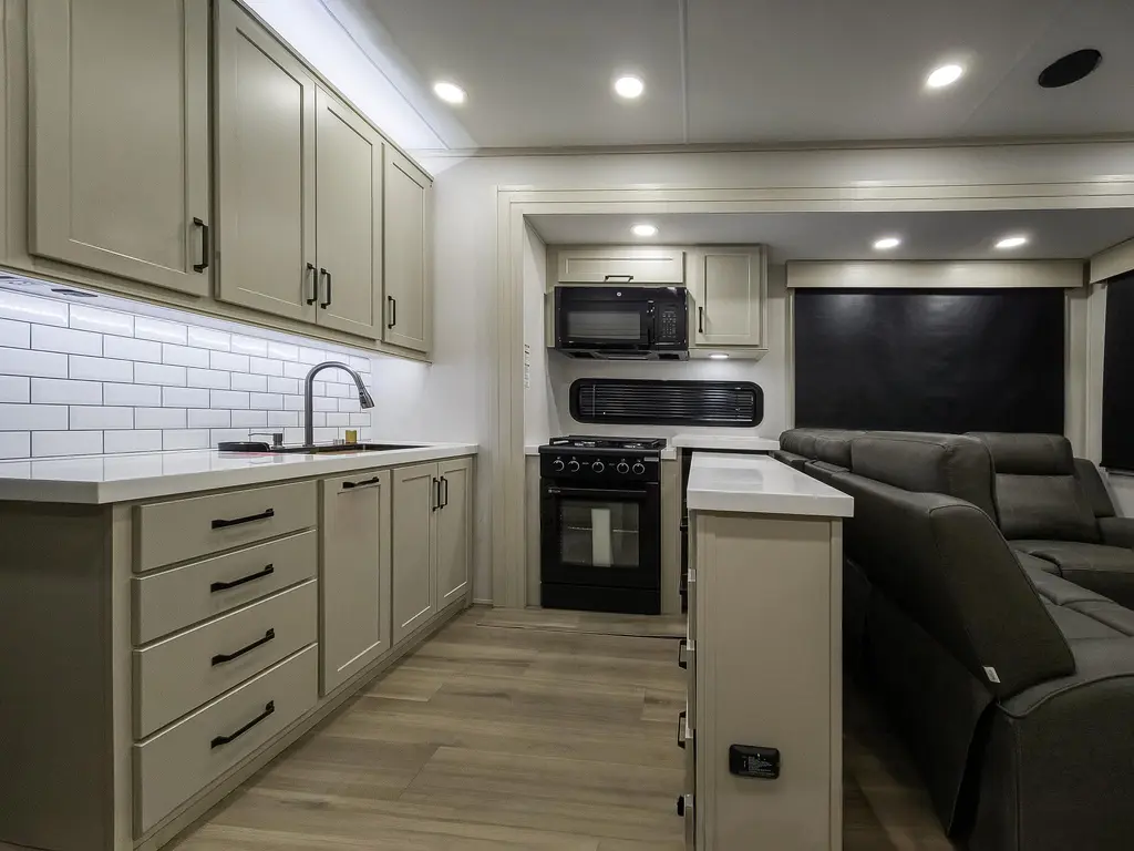 Grand Design Momentum 392M 2026