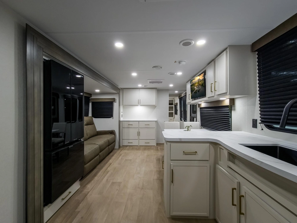 2026 Grand Design Transcend Transcend 285RKT alt