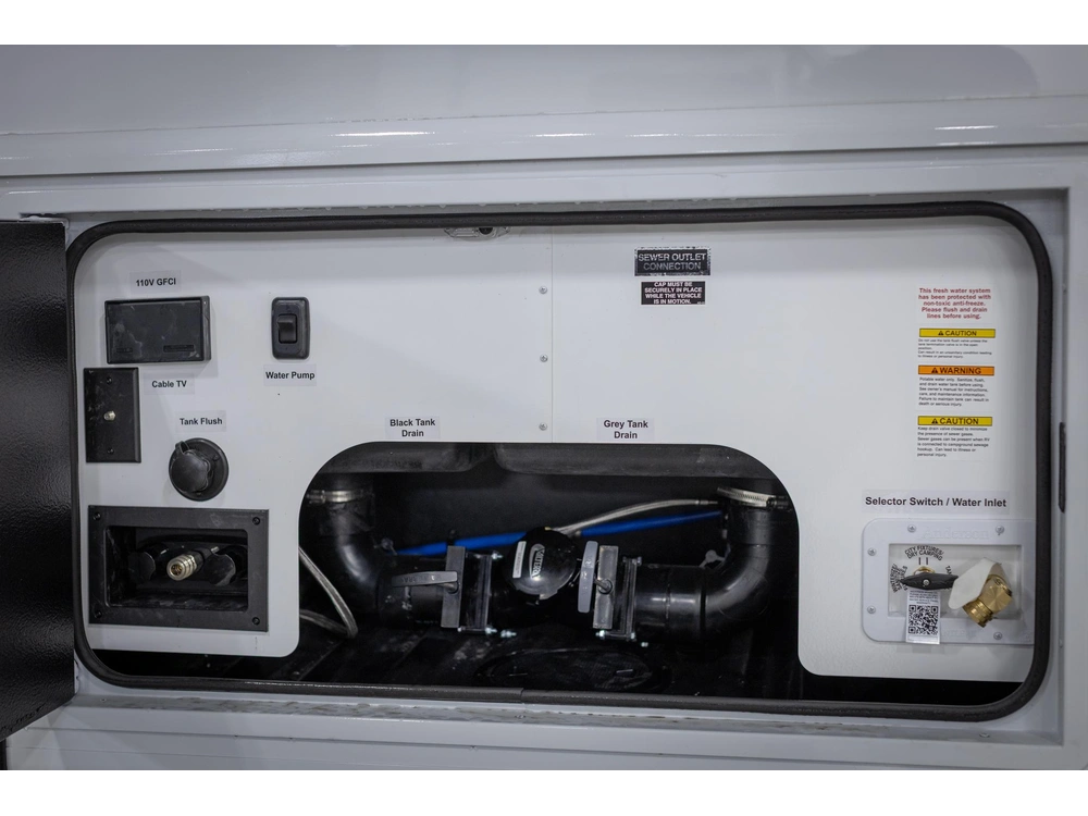 Grand Design Lineage Series F Lineage Series F 31ZW 2026 alt