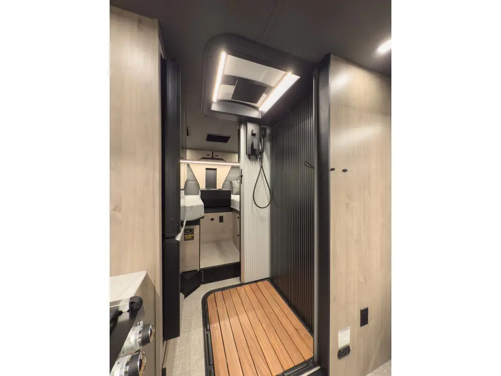 Grand Design Lineage Series M 25TK 2026