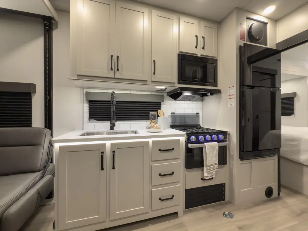 2026 Grand Design Momentum G-Class TT 21G