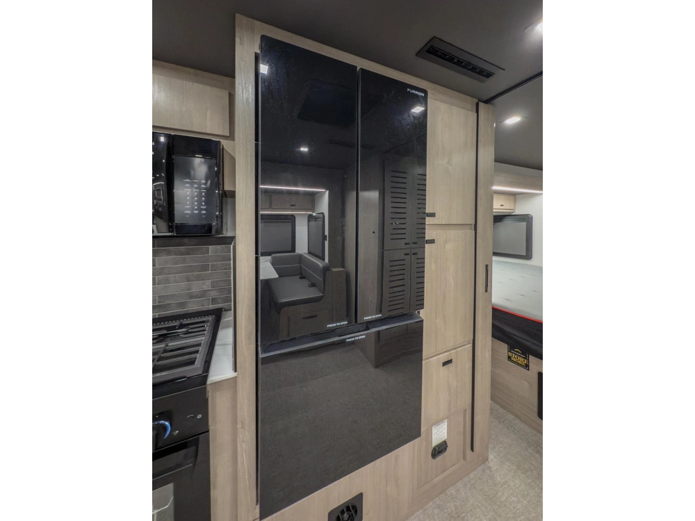 Grand Design Lineage Series F Lineage Series F 31ZW 2026 alt