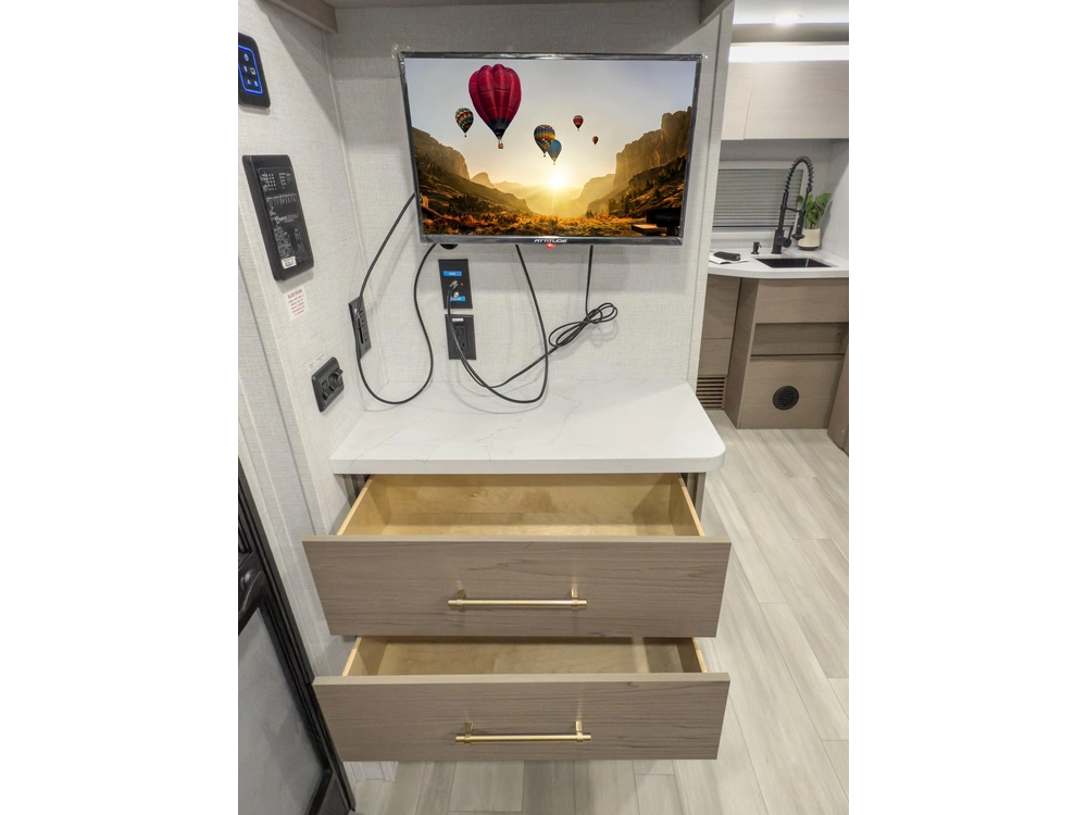 Grand Design Serenova Serenova 150HL 2026 alt