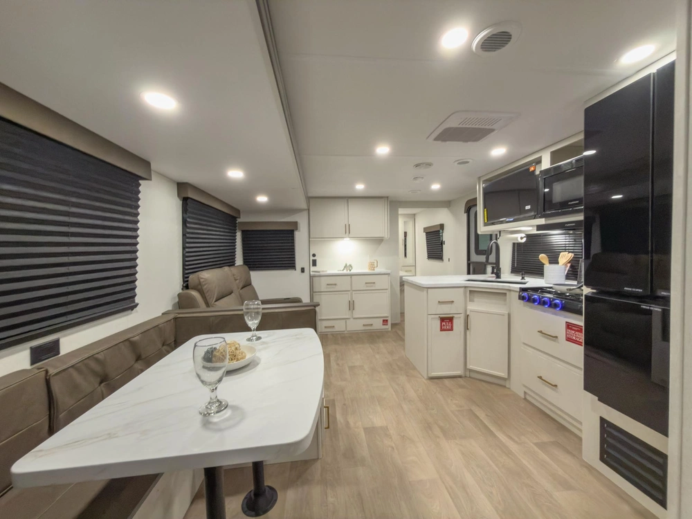 Grand Design Transcend Transcend 325BHT 2026 alt