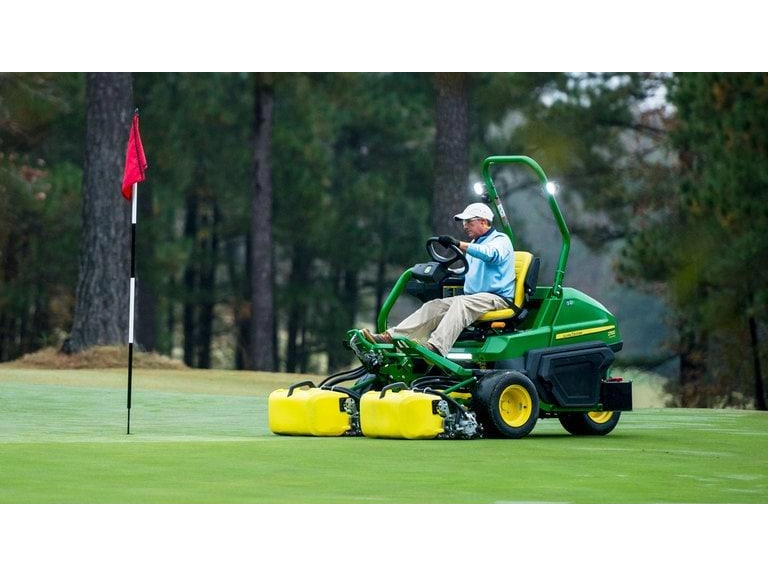 2026 John Deere 2700 PrecisionCut™ 2700 PrecisionCut™ alt