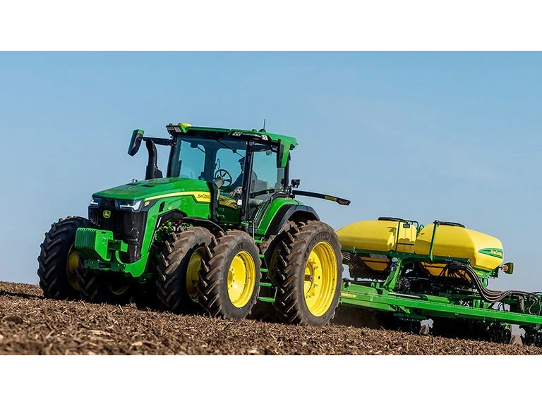 John Deere 8R 230 8R 230 2026 alt