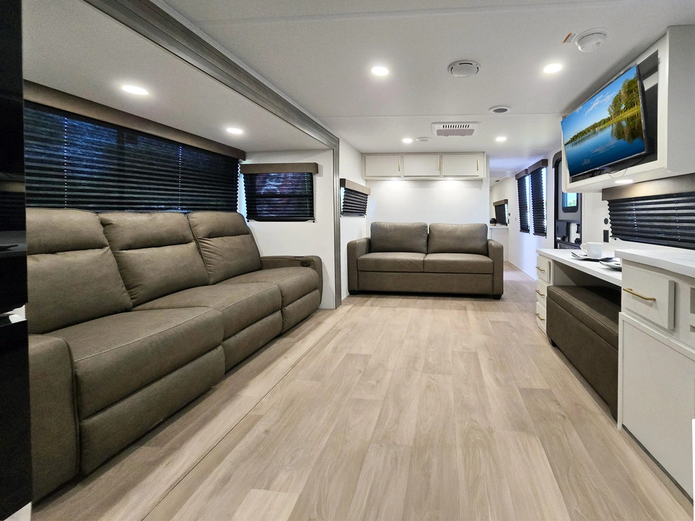 2026 Grand Design Transcend Transcend 315RKT alt