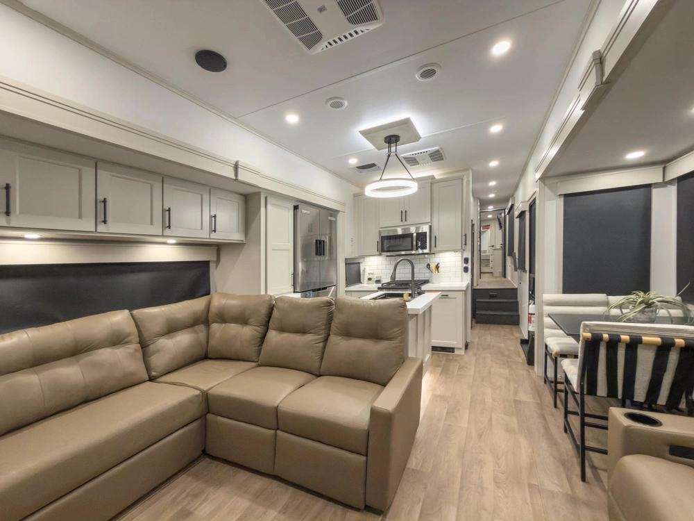 2026 Grand Design Solitude Solitude 388MBS alt