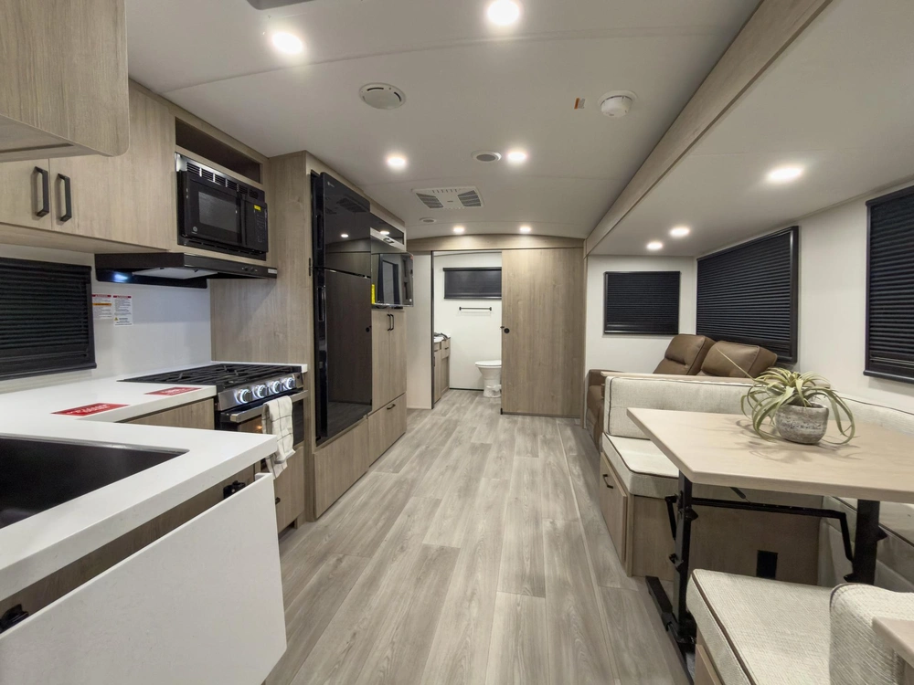 2026 Grand Design Imagine Imagine 2600RB alt