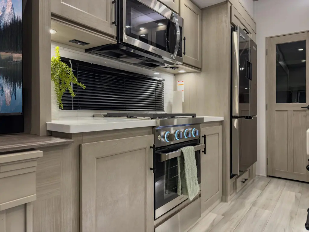 Grand Design Influence 3003RL 2026