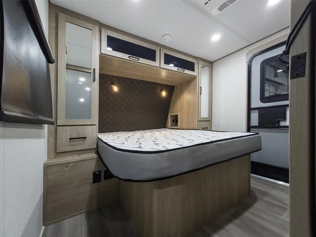 2026 Grand Design Imagine XLS 25RLE