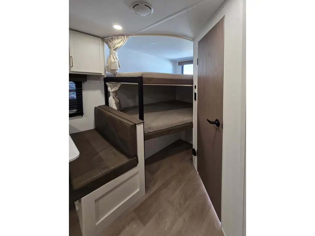2026 Grand Design Transcend XPLOR 26BHX