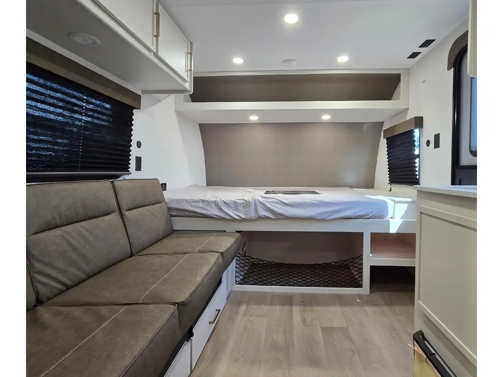 2026 Grand Design Transcend One 151BH