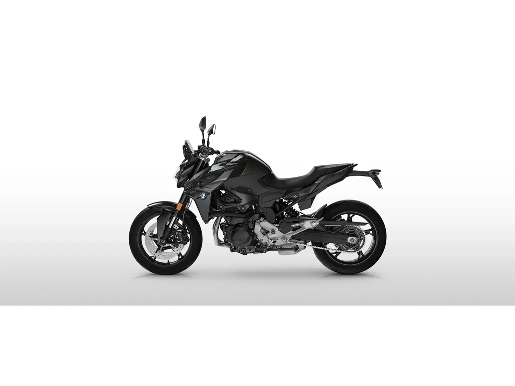 2026 BMW F 900 R Triple Black
