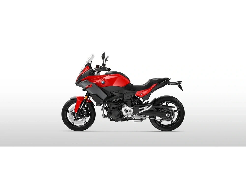 2026 BMW F 900 XR F 900 XR Racing Red