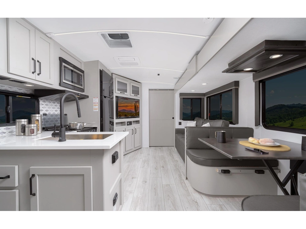 Keystone RV Outback Outback 212RB 2026 alt
