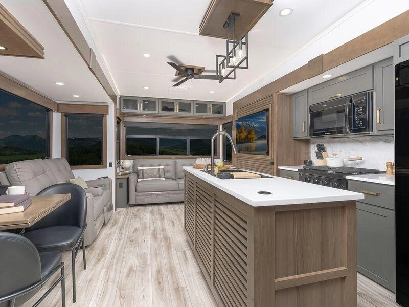 Keystone RV Montana High Country Montana High Country 290RL 2026 alt