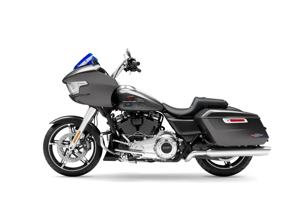Harley-Davidson Road Glide® Two-Up Midnight Ember (Chrome Trim) 2026