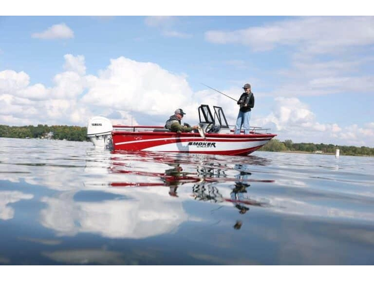 2026 Smoker-Craft Pro Tracer 162 alt
