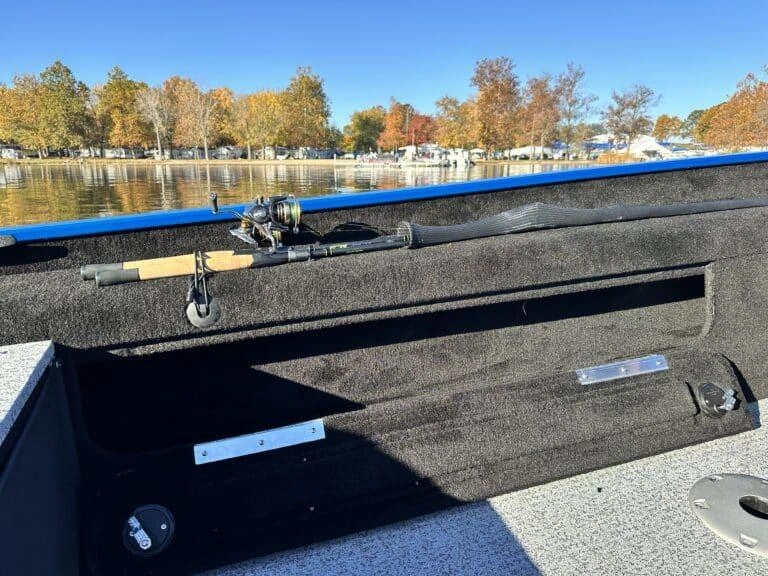 2026 Smoker-Craft Lazer 161 alt