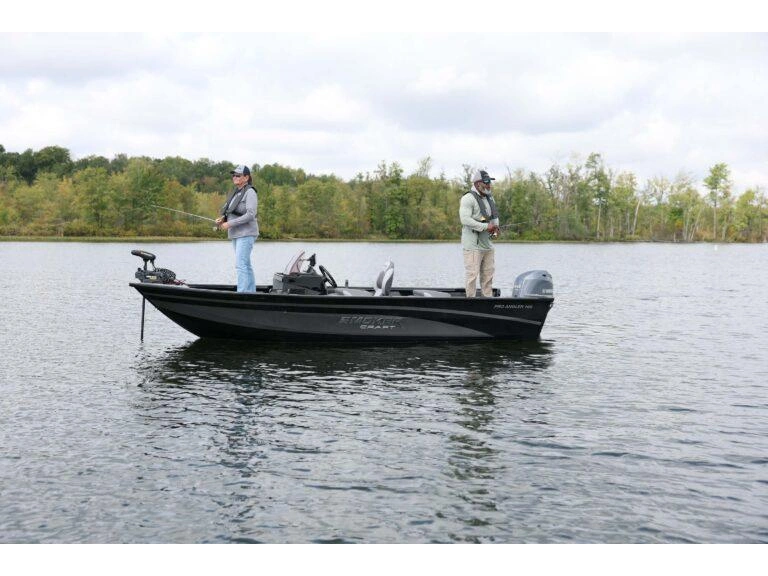 2026 Smoker-Craft Pro Angler 165 SC alt