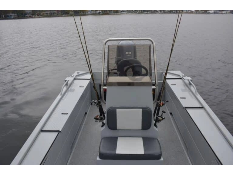 2026 Smoker-Craft Sportsman 1866 PRO TL alt