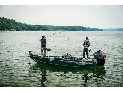 Lund 1875 PRO-V MUSKY XS SS 2026