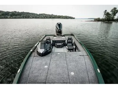 Lund 2075 Pro-V Bass XS 2026