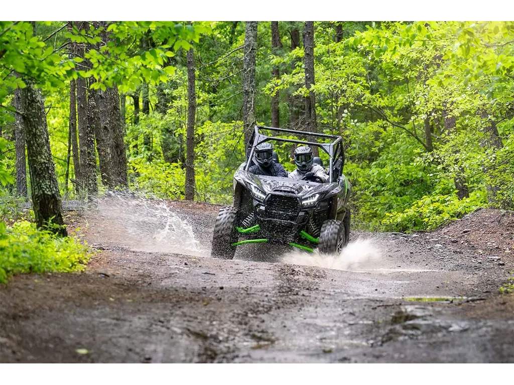 2027 Kawasaki TERYX KRX 1000 TR Smoky Gray / Super Black