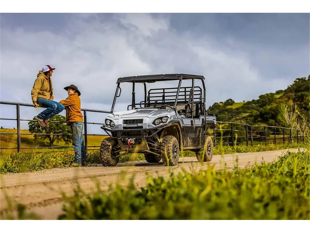 2027 Kawasaki MULE PRO-FXT 1000 LE RANCH EDITION Metallic Phantom Silver