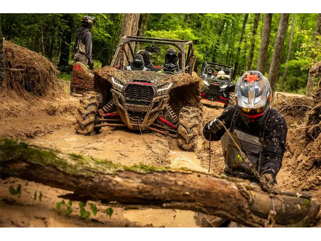 2027 Kawasaki TERYX KRX 1000 LIFTED EDITION Sunbeam Red / Super Black
