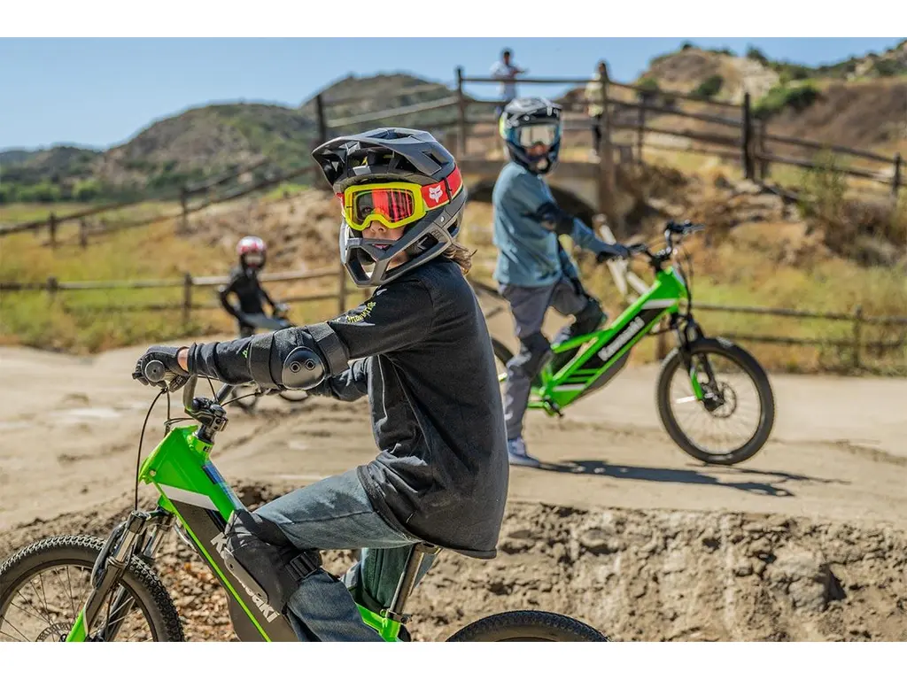2027 Kawasaki ELEKTRODE 20 Lime Green