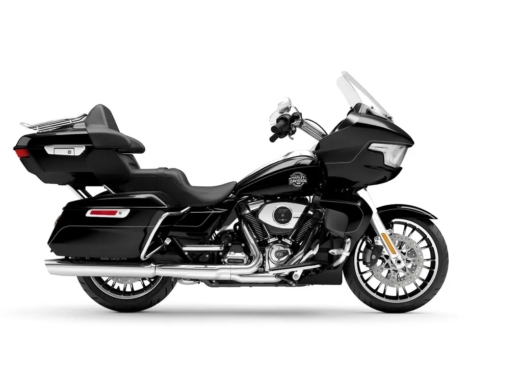 Harley-Davidson Road Glide® Limited Vivid Black (Chrome Trim) 2026