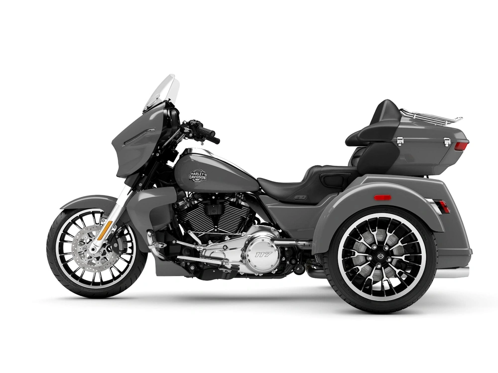 Harley-Davidson Street Glide® 3 Limited Street Glide® 3 Limited Dark Billiard Gray (Chrome Trim) 2026 alt