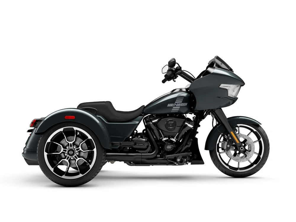 2026 Harley-Davidson Road Glide® 3 Road Glide® 3 Iron Horse Metallic alt