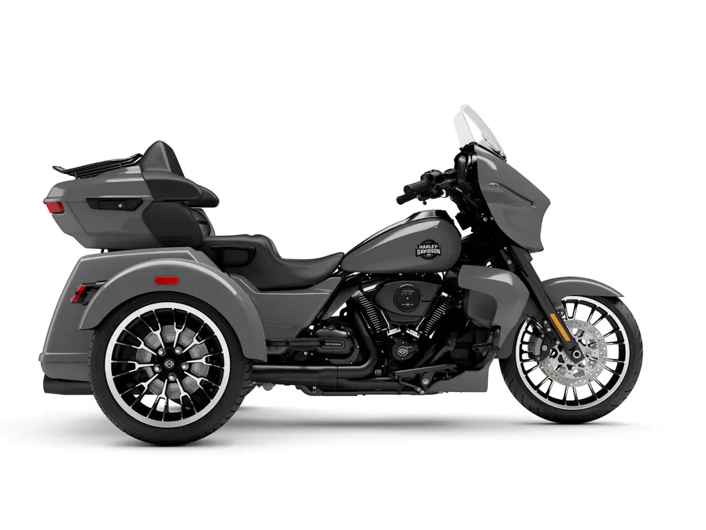 2026 Harley-Davidson Street Glide® 3 Limited Dark Billiard Gray (Black Trim)
