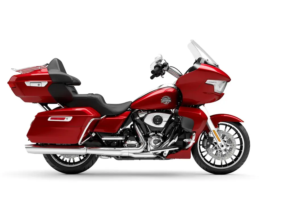 2026 Harley-Davidson Road Glide® Limited Brilliant Red (Chrome Trim)
