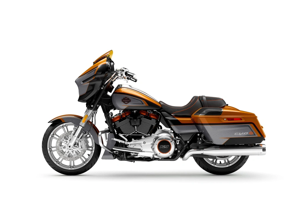 2026 Harley-Davidson CVO™ Street Glide® CVO™ Street Glide® Torched Orange alt