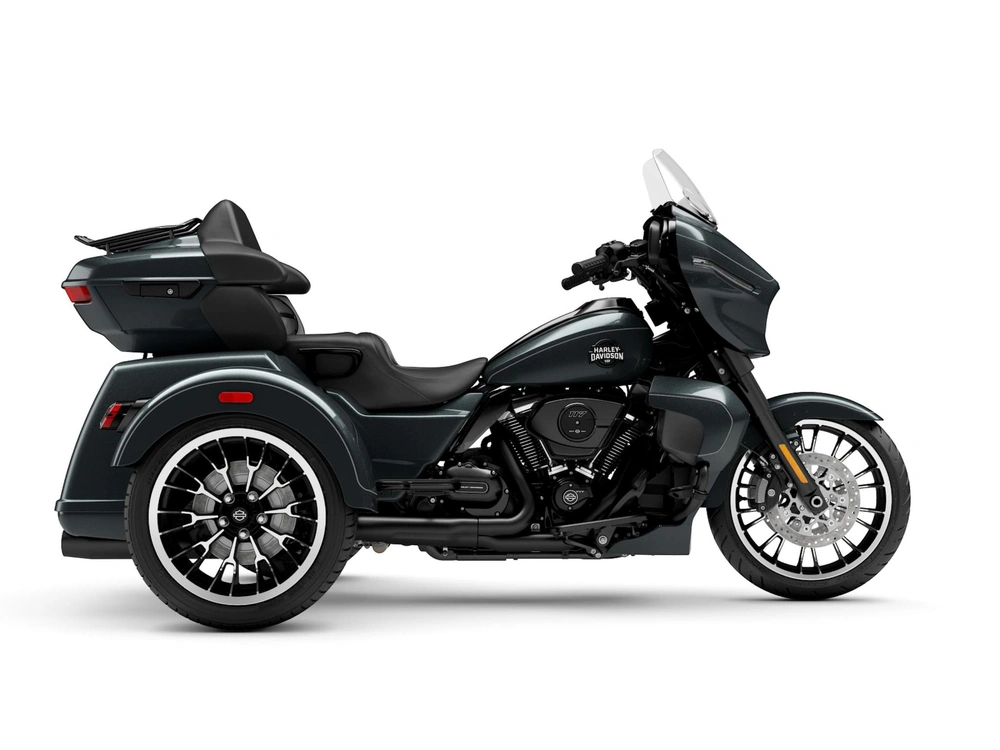 Harley-Davidson Street Glide® 3 Limited Street Glide® 3 Limited Iron Horse Metallic (Black Trim) 2026 alt