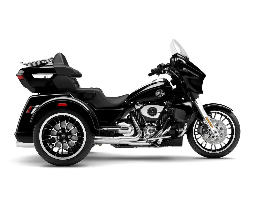 Harley-Davidson Street Glide® 3 Limited Vivid Black (Chrome Trim) 2026