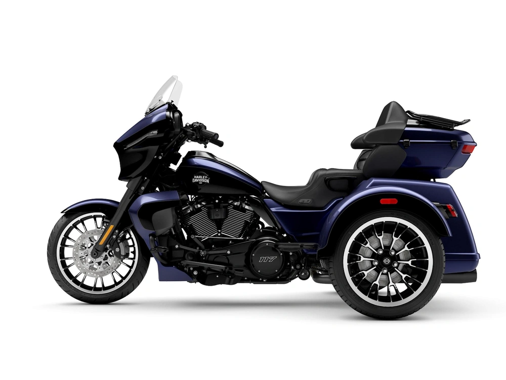 2026 Harley-Davidson Street Glide® 3 Limited Street Glide® 3 Limited Purple Abyss/Vivid Black (Black Trim) alt