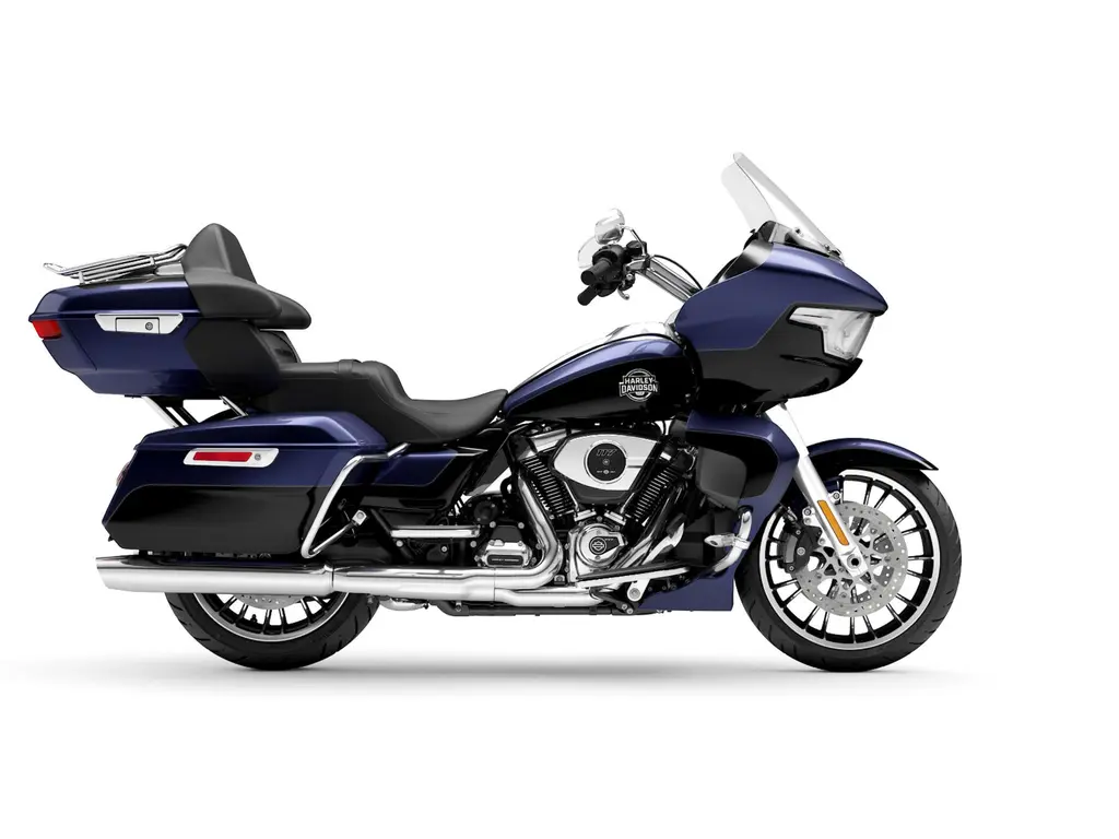 2026 Harley-Davidson Road Glide® Limited Purple Abyss/Vivid Black (Chrome Trim)