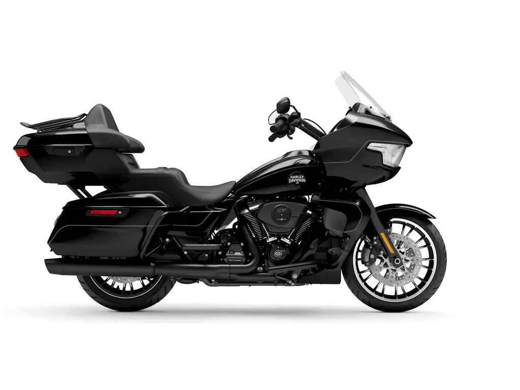 2026 Harley-Davidson Road Glide® Limited Vivid Black (Black Trim)