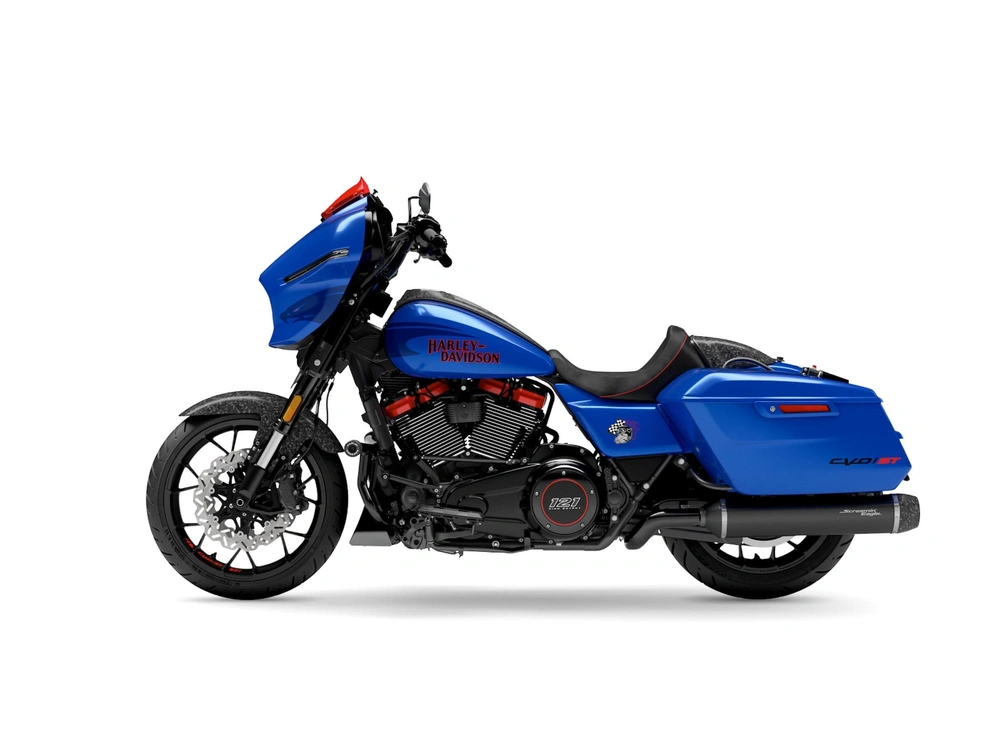 2026 Harley-Davidson CVO™ Street Glide® ST CVO™ Street Glide® ST Electric Coast CVO Two-Tone alt
