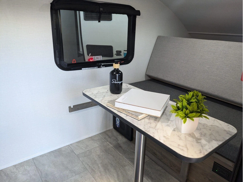 Prolite Suite Suite 2026 alt